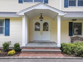 306 Southdown Road, Lloyd Harbor NY 11743