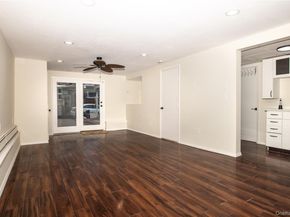 15 E Clearwater Road, Lindenhurst NY 11757