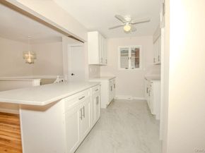 15 E Clearwater Road, Lindenhurst NY 11757