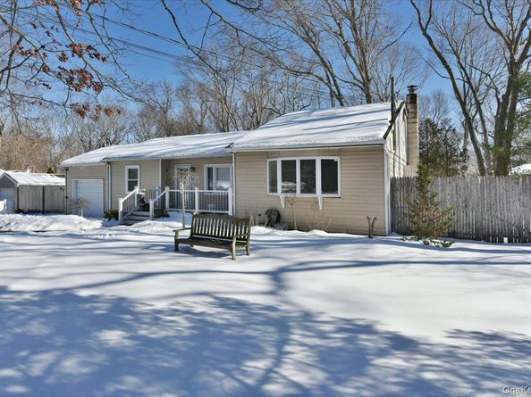 17 Arnold Drive, Middle Island NY 11953