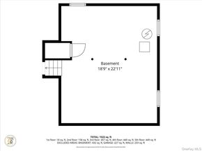 39 Garnet Lane, Plainview NY 11803