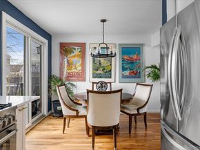 39 Garnet Lane, Plainview NY 11803