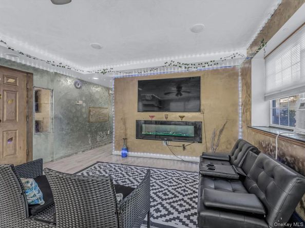 113 Beach 60th Street 95, Arverne NY 11692