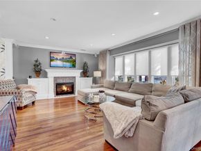 512 Links Drive E, Oceanside NY 11572