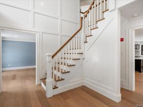 20 Fox Hunt Lane, Cold Spring Harbor NY 11724