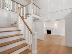 20 Fox Hunt Lane, Cold Spring Harbor NY 11724