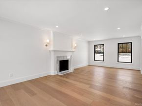 20 Fox Hunt Lane, Cold Spring Harbor NY 11724