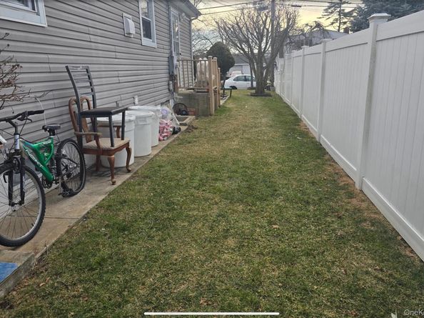 5 Campion Street, Brentwood NY 11717