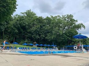 25 Pond Park Road, Great Neck NY 11023