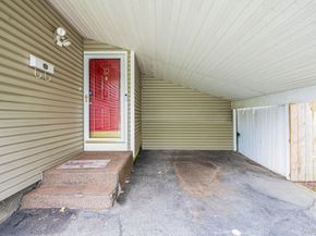 10 Laurie Road, Brentwood NY 11717