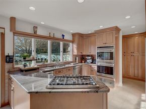 2988 Lee Place, Bellmore NY 11710