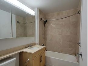 4028 College Point Boulevard 805, Flushing NY 11354