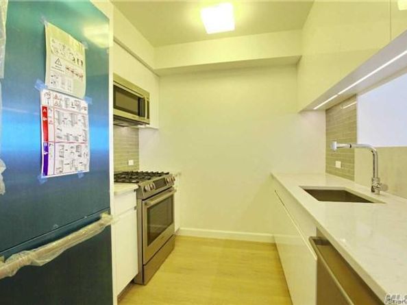 13835 39th Avenue 12L, Flushing NY 11354