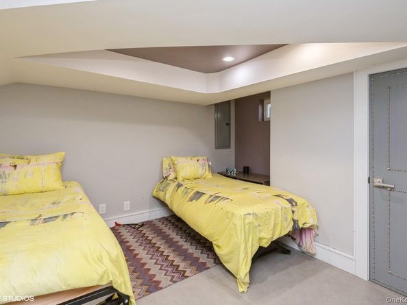 729 Wilson Street, North Woodmere NY 11581