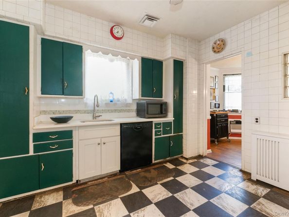 80-47 188 Street, Jamaica Estates NY 11432