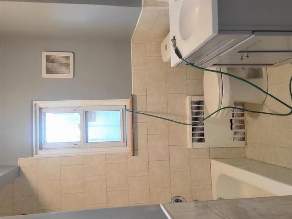 11924 203rd Street, Saint Albans NY 11412