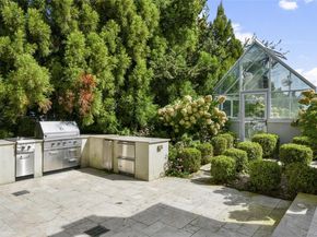 106 Premium Point, New Rochelle NY 10801