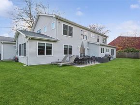 1560 Pebble Lane, Hewlett NY 11557