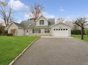 1560 Pebble Lane, Hewlett NY 11557