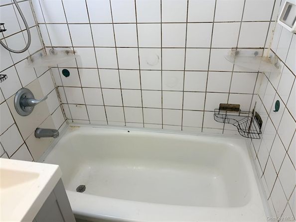 152-72 Melbourne Avenue 1D, Flushing NY 11367