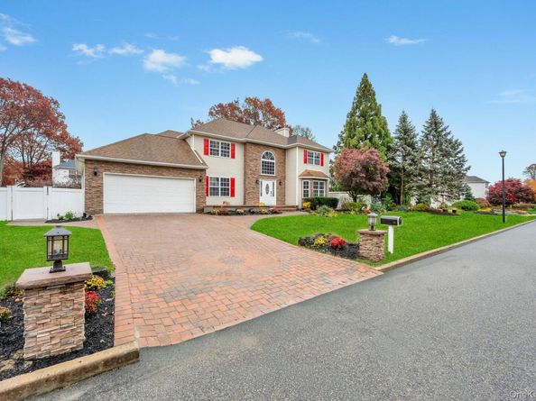 14 Adamson Street, Selden NY 11784