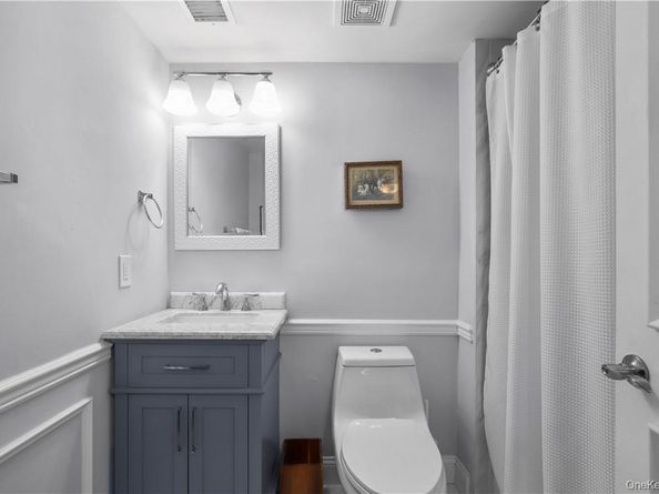 208 Harris Road EB3, Bedford Hills NY 10507