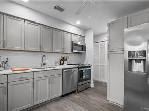 208 Harris Road EB3, Bedford Hills NY 10507