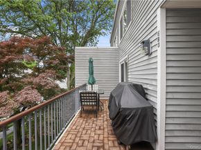208 Harris Road EB3, Bedford Hills NY 10507