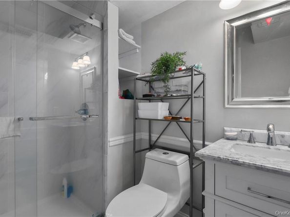 208 Harris Road EB3, Bedford Hills NY 10507