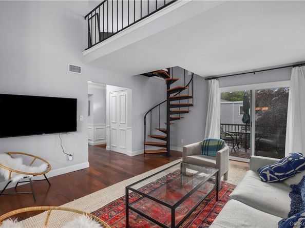 208 Harris Road EB3, Bedford Hills NY 10507