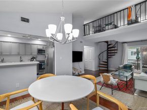 208 Harris Road EB3, Bedford Hills NY 10507