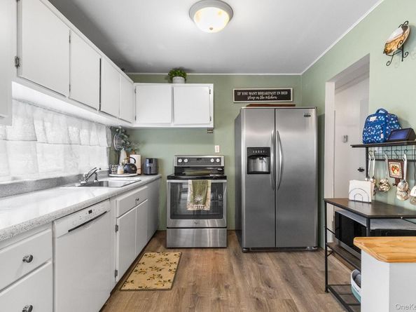 9 Elberta Drive, East Northport NY 11731