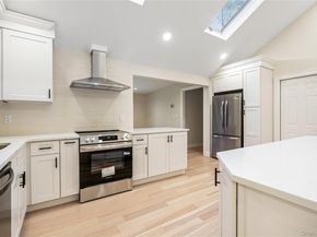 1 Upper Lane, Centerport NY 11721