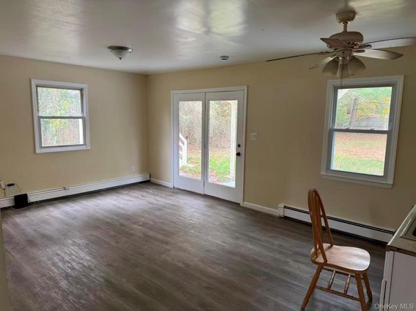 20 Westfield Road, Coram NY 11727