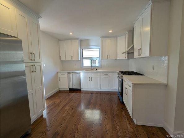 15751 12th Road, Beechhurst NY 11357