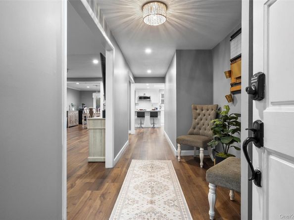 19 Corvette Road, Selden NY 11784