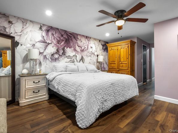 19 Corvette Road, Selden NY 11784