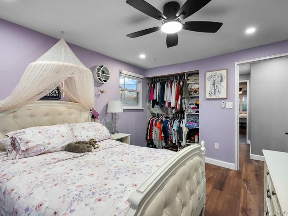 19 Corvette Road, Selden NY 11784