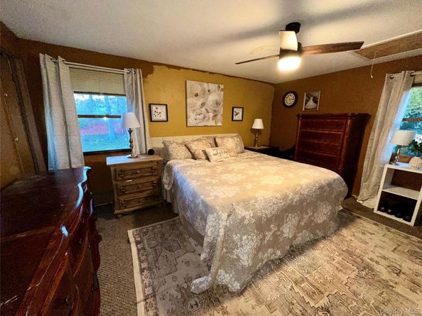 27 Wedgewood Drive, Coram NY 11727