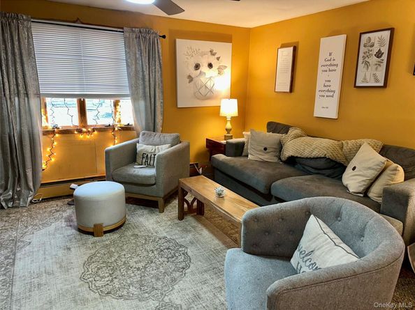 27 Wedgewood Drive, Coram NY 11727