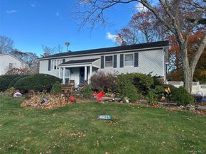 27 Wedgewood Drive, Coram NY 11727