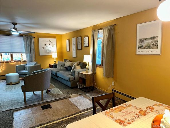 27 Wedgewood Drive, Coram NY 11727