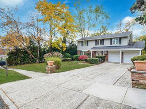 28 Glacier Drive, Smithtown NY 11787