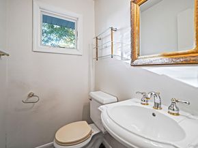 28 Glacier Drive, Smithtown NY 11787