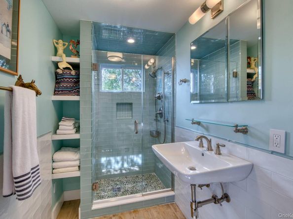 60 Bay View Drive E, Sag Harbor NY 11963