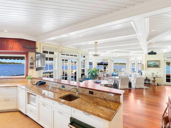 60 Bay View Drive E, Sag Harbor NY 11963