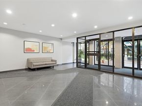 5 Birchwood Court 3N, Mineola NY 11501