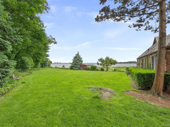 69 Cornwells Beach Road, Sands Point NY 11050