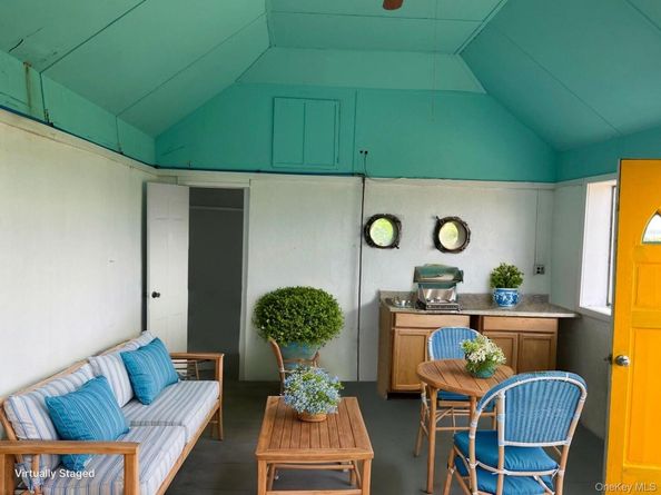 69 Cornwells Beach Road, Sands Point NY 11050