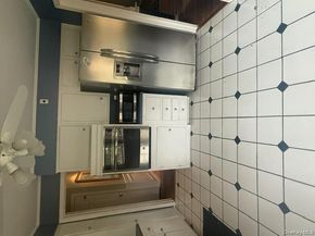 18 Beaverhill Lane, Huntington NY 11743